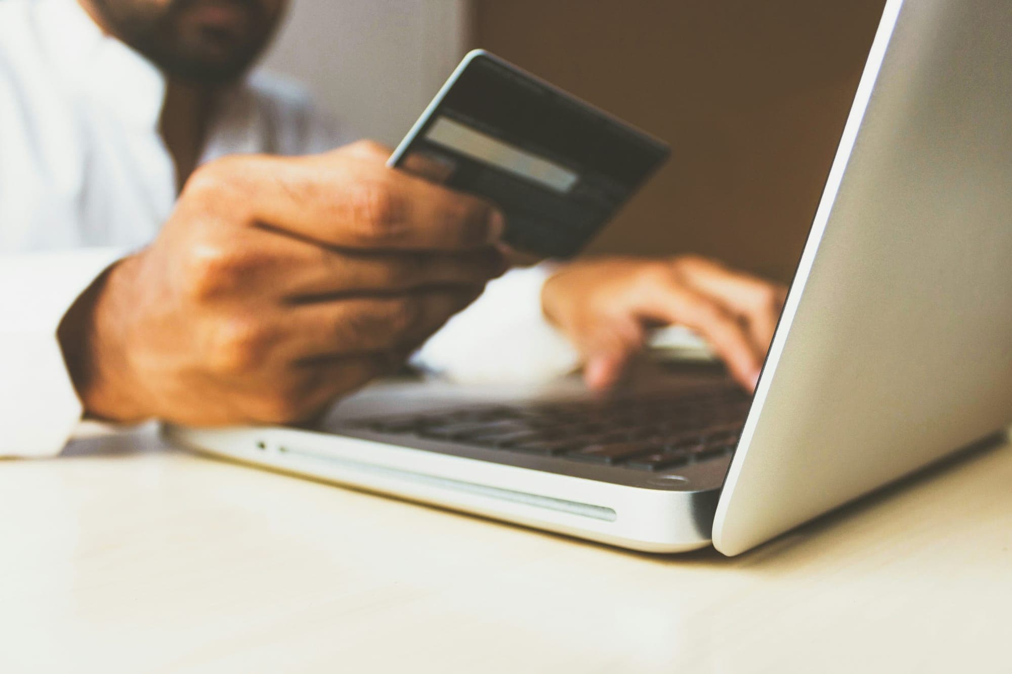 E-commerce per piccole imprese: quando vale la pena aprirlo